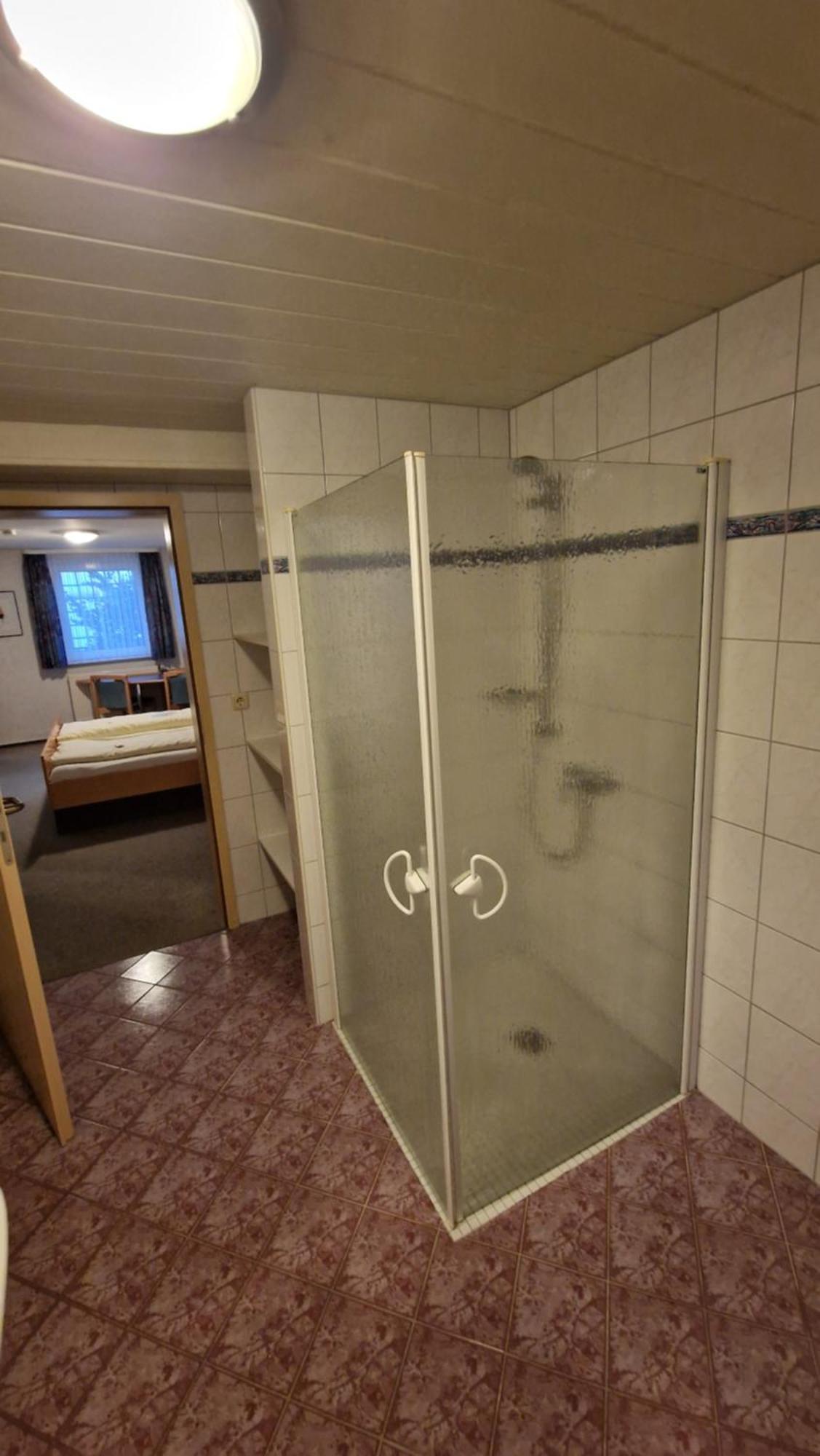 Schwarzer Adler - Hotel Garni Ipsheim Habitación foto