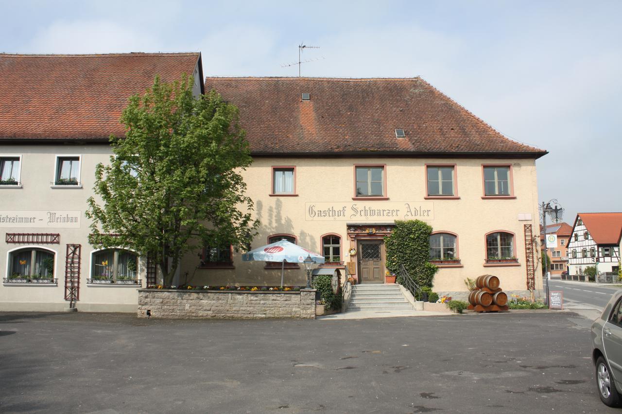 Schwarzer Adler - Hotel Garni Ipsheim Exterior foto